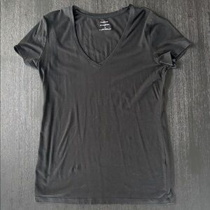 Banana Republic Black Short-Sleeve V-Neck Tee